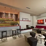 Hb & Balcony 3* أَويستا