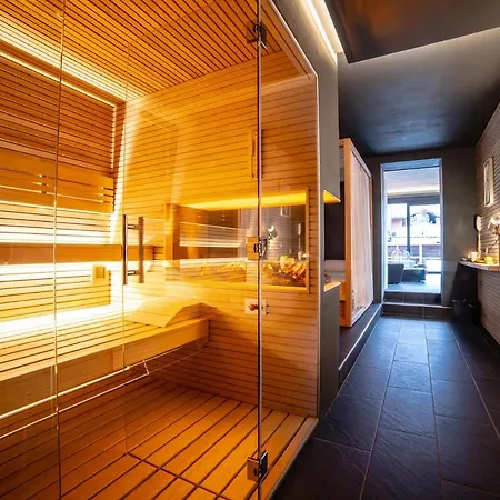 Hb & Balcony Otel Aosta