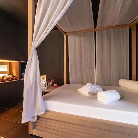 Szálloda Hb & Balcony 3*