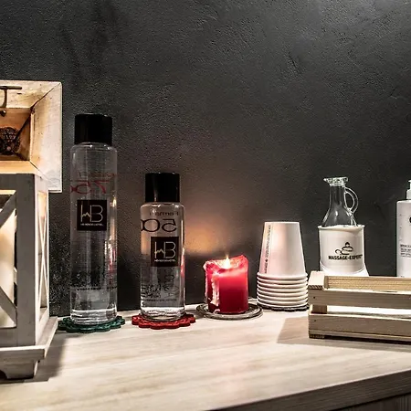 Отель Hb & Balcony 3*