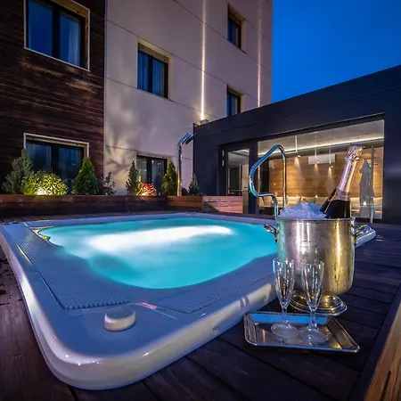 Szálloda Hb & Balcony 3*