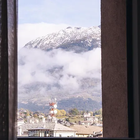 Отель Hb & Balcony