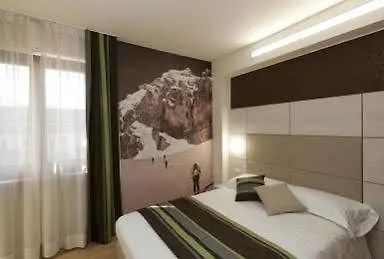 Hb & Balcony 3* Aoste