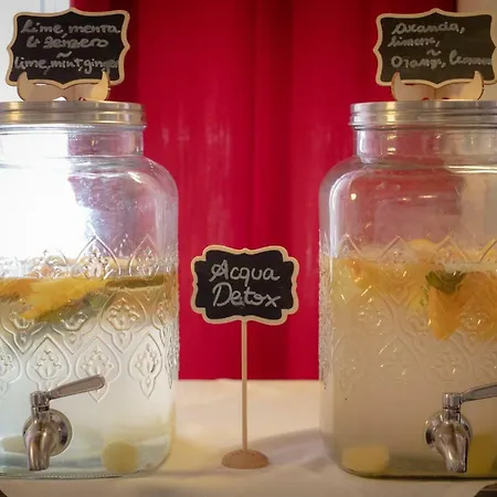 Отель Hb & Balcony 3*