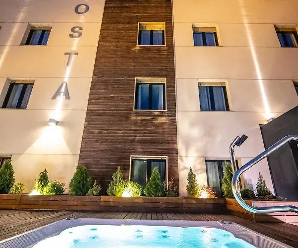 Hotel Hb & Balcony 3*