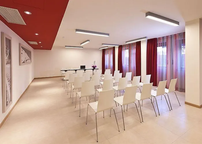 Hb & Balcony Hotel Aosta