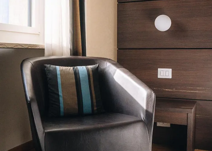 Hotel Hb & Balcony 3*