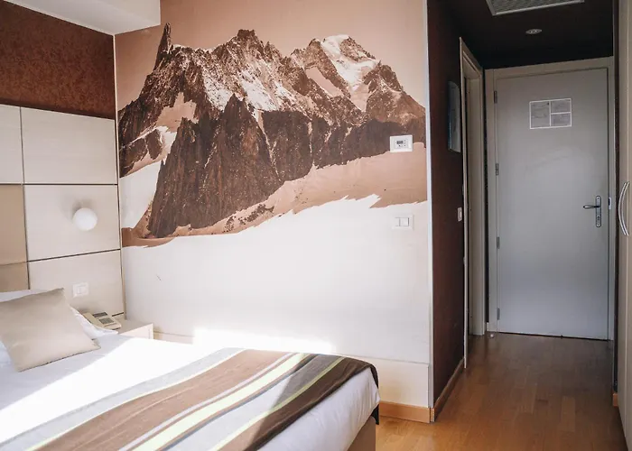 Hotel Hb & Balcony Aosta