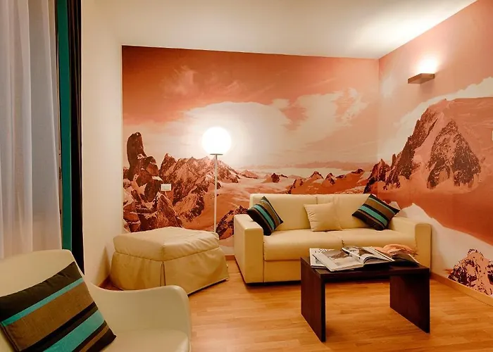 Hotel Hb & Balcony 3*