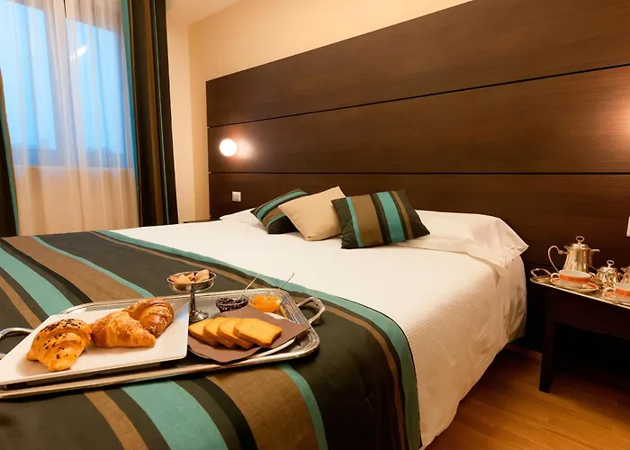 Hotel Hb & Balcony 3*